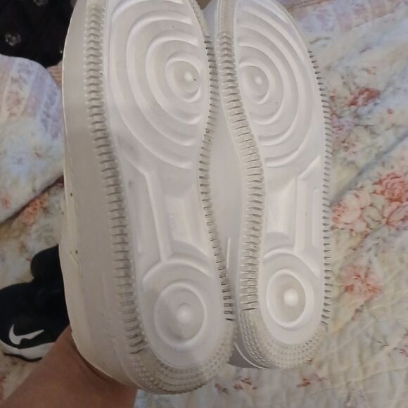 Nike  - Picture 4 of 7